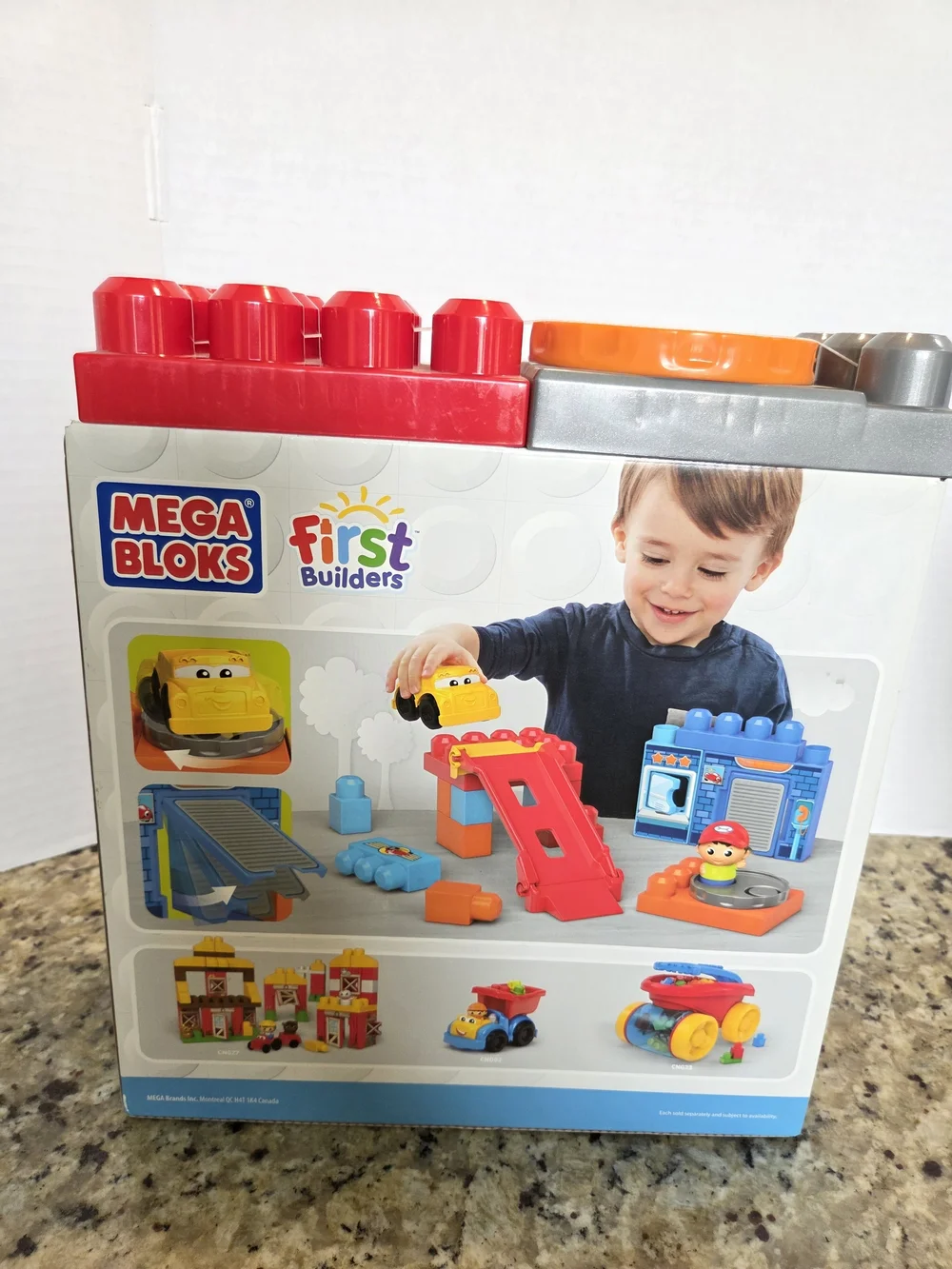 Mega Bloks Fisher Price First Builders Spinning Garage Fisher Price 21 PCS New